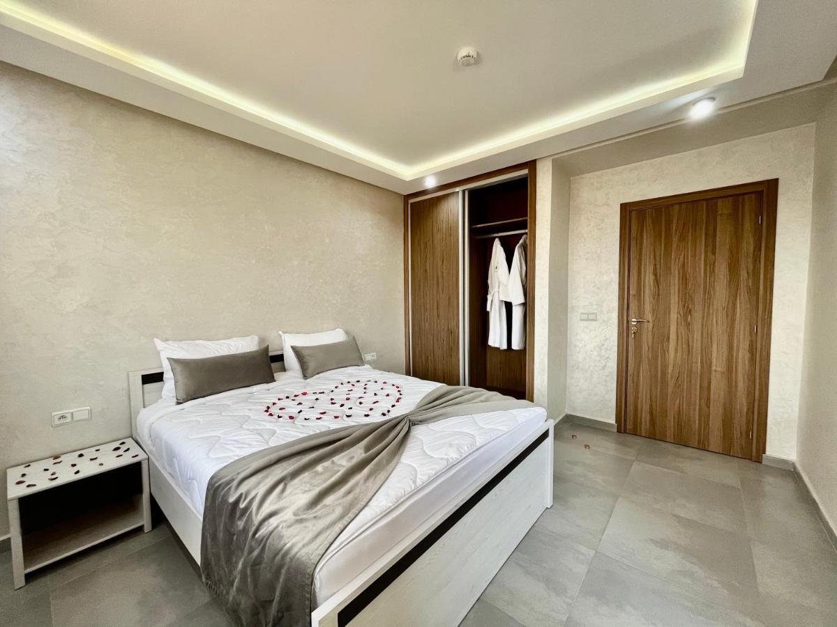 Moussa Residence Дакла Екстериор снимка