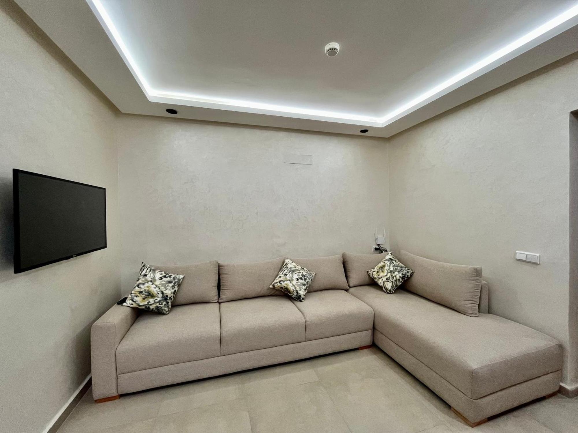 Moussa Residence Дакла Екстериор снимка
